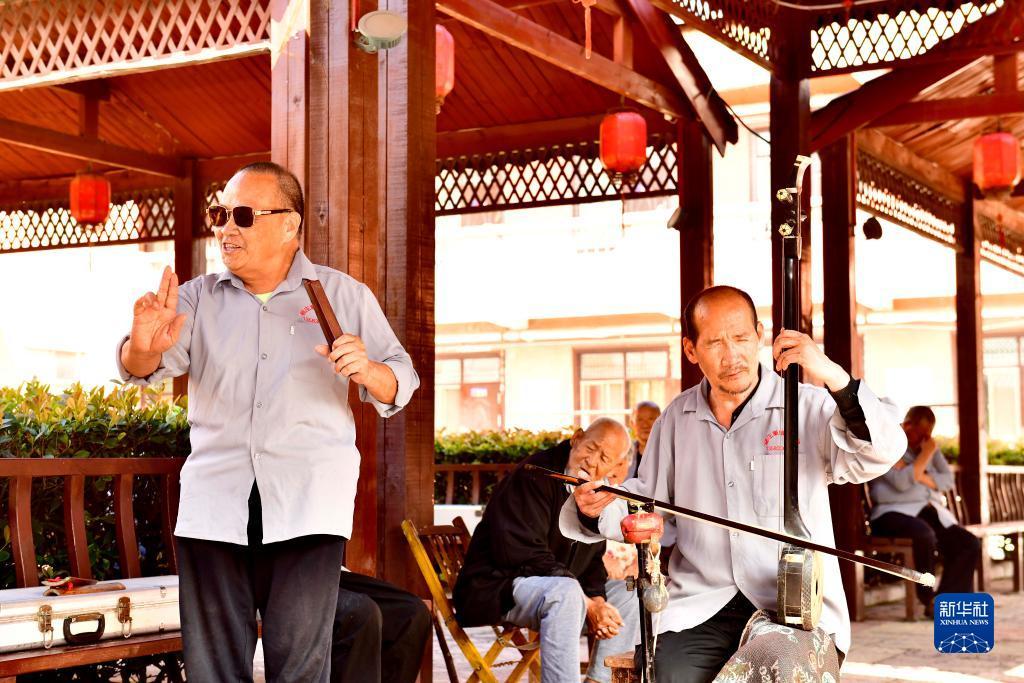 98捕鱼游戏中心